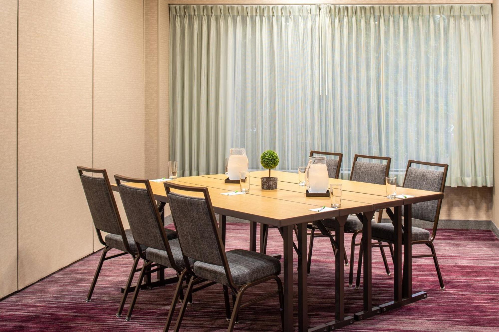 Courtyard By Marriott Portland Airport Hotel Kültér fotó
