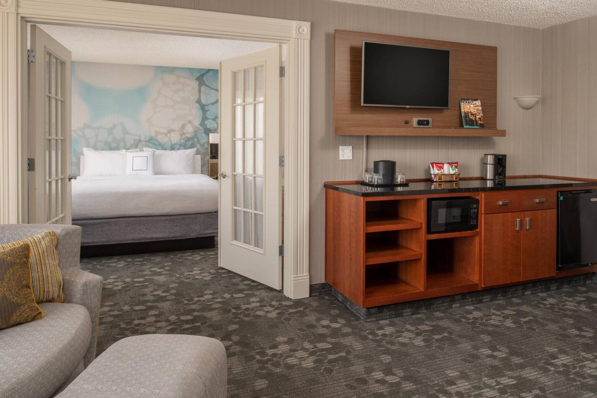 Courtyard By Marriott Portland Airport Hotel Kültér fotó